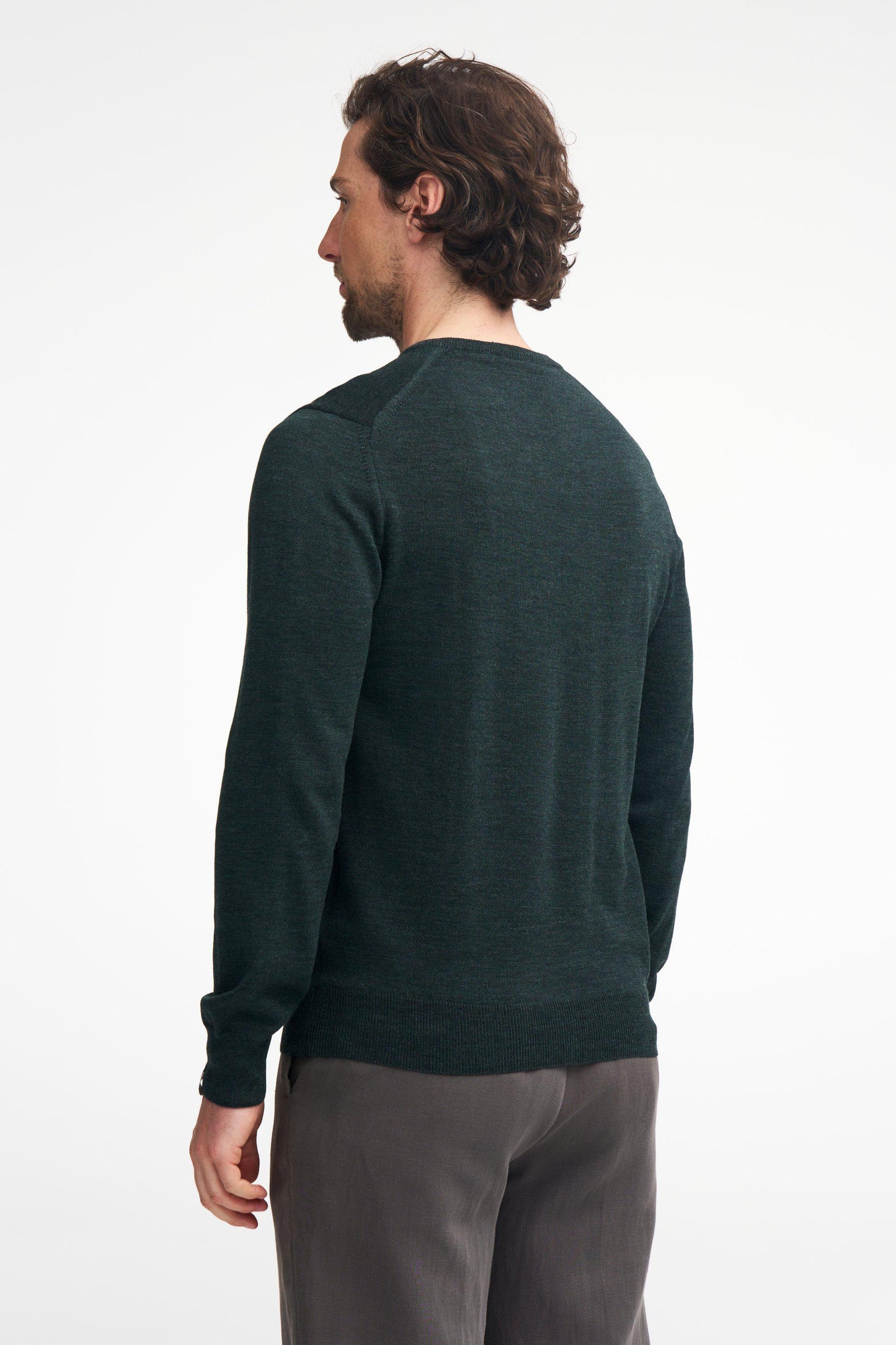 Ivanhoe of Sweden - V-neck | men's sweater made of merino wool