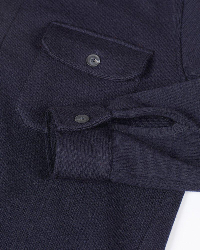 Ivanhoe Knitted in Sweden - Grimstorp | wollen herenvest met knopen