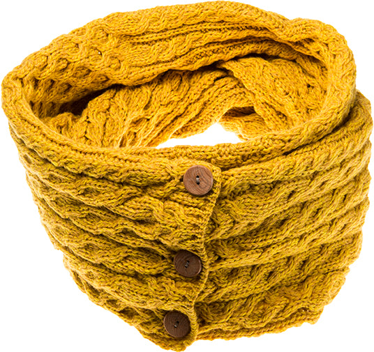 Aran Woollen Mills - A518 | Schlauchschal aus Merinowolle mit Knöpfen
