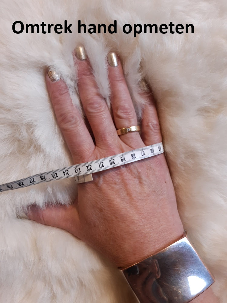 Texelana - sheepskin mitten | soft mittens made of sheepskin