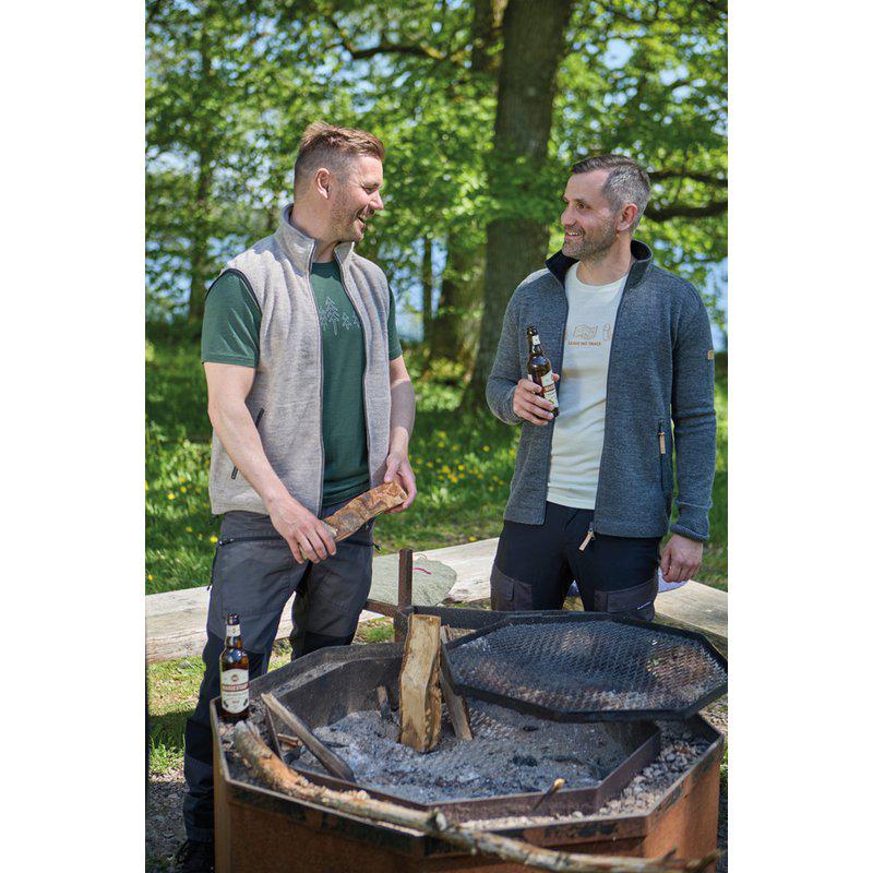 Ivanhoe of Sweden - Kurre cardigan | woolen men's body warmer