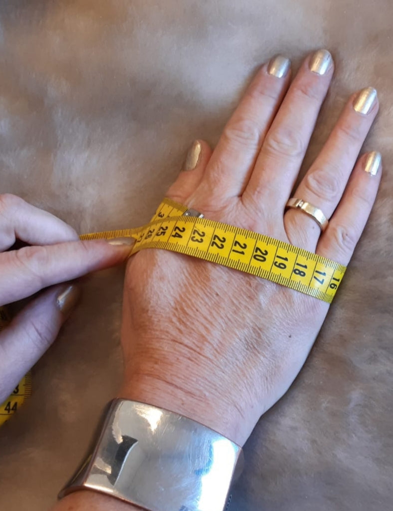 Texelana | weiche Wildlederfäustlinge aus Schaffell - solange der Vorrat reicht