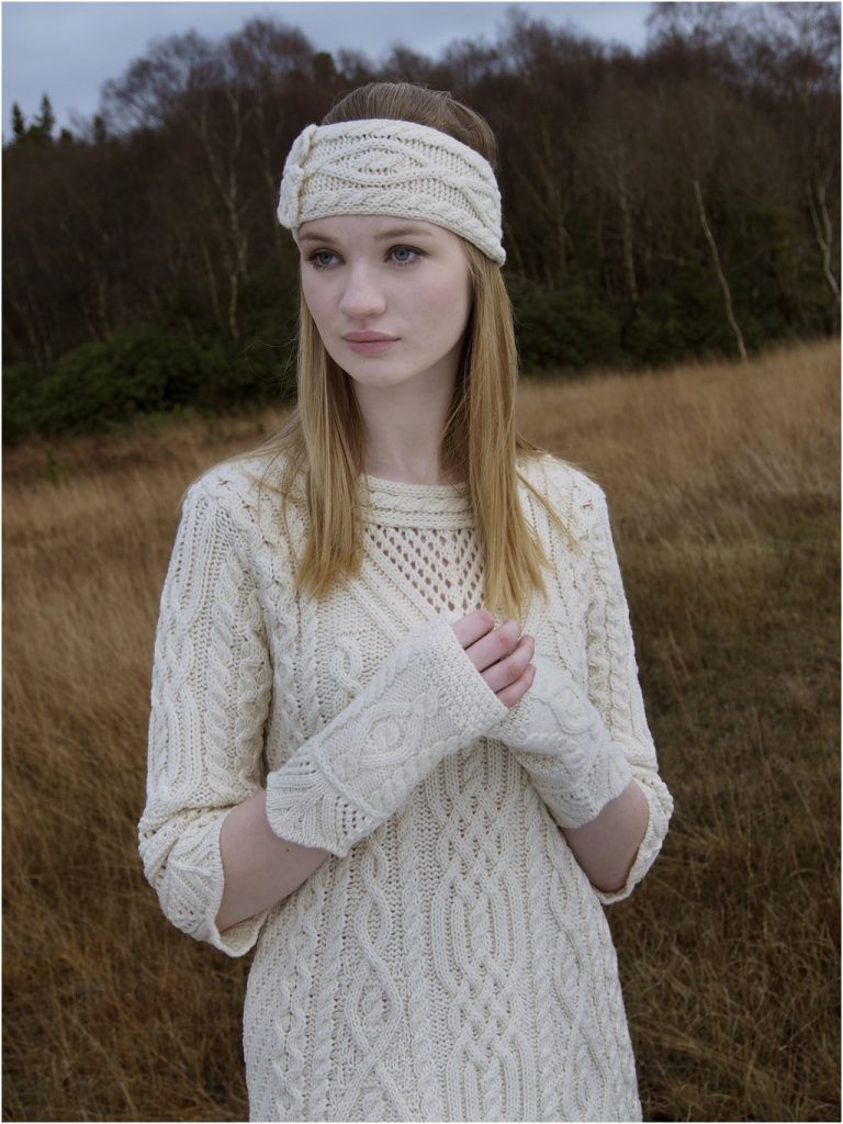 West End - X4342 wristband | wool wrist warmer