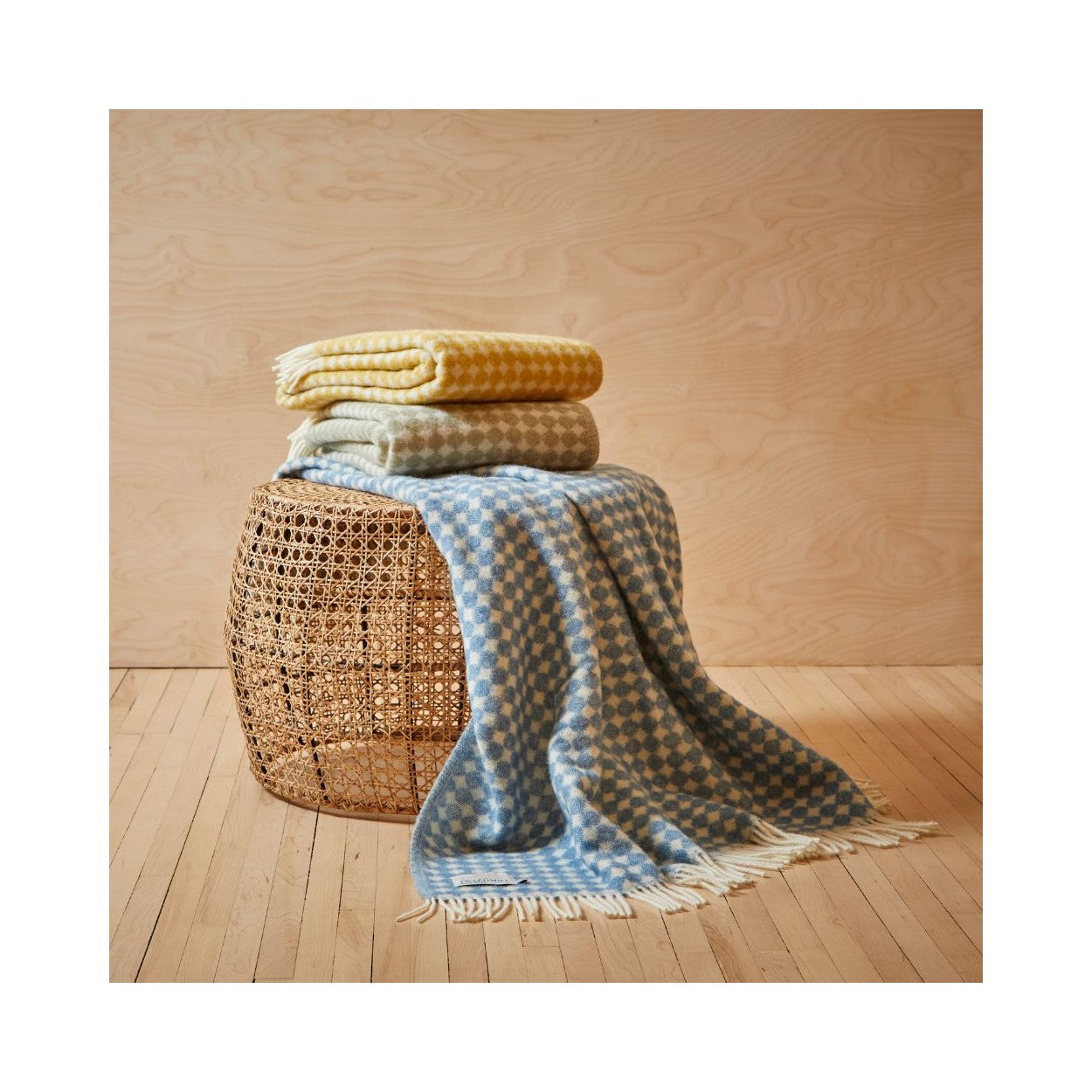 Tweedmill – Jacquard Spot | Wollplaid