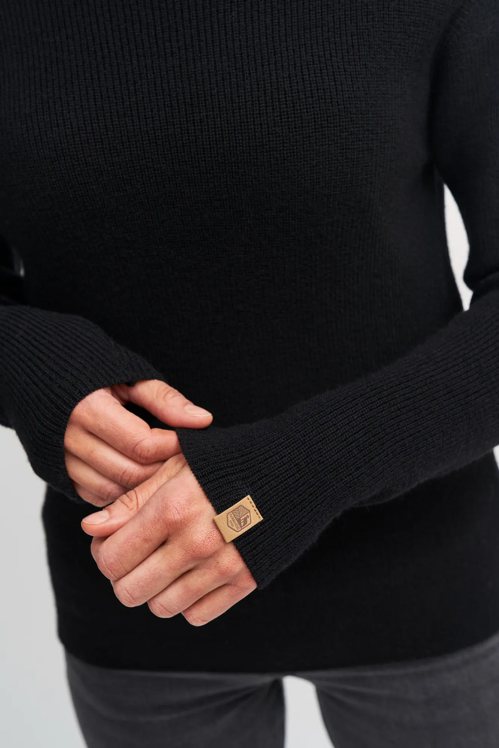 Ivanhoe Knitted in Sweden - GY Solberga | damestrui van merinowol