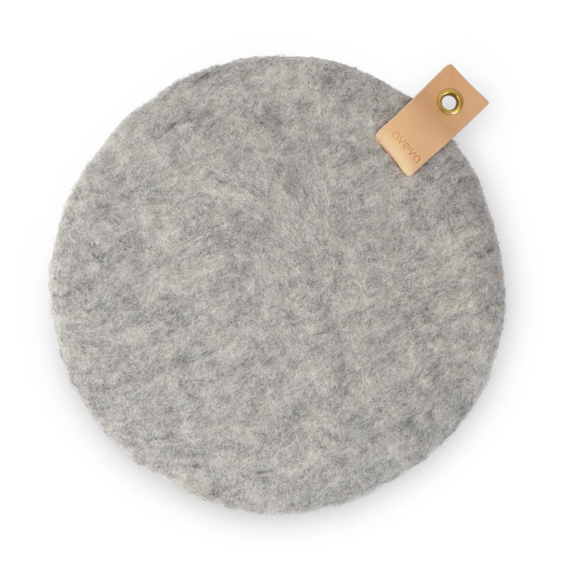 AVEVA - Seat cushion 18 | stoelkussen van gevilte wol Raw grey