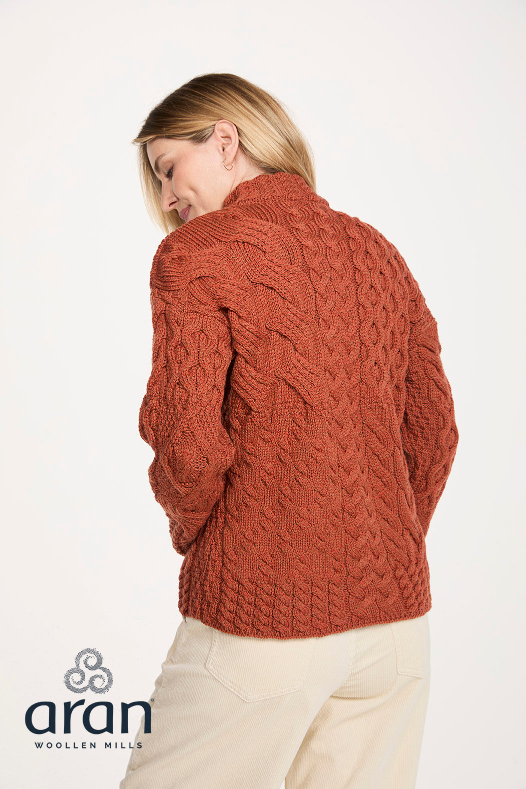Aran Woollen Mills - C999 Copper | wollen damesvest van zachte merinowol
