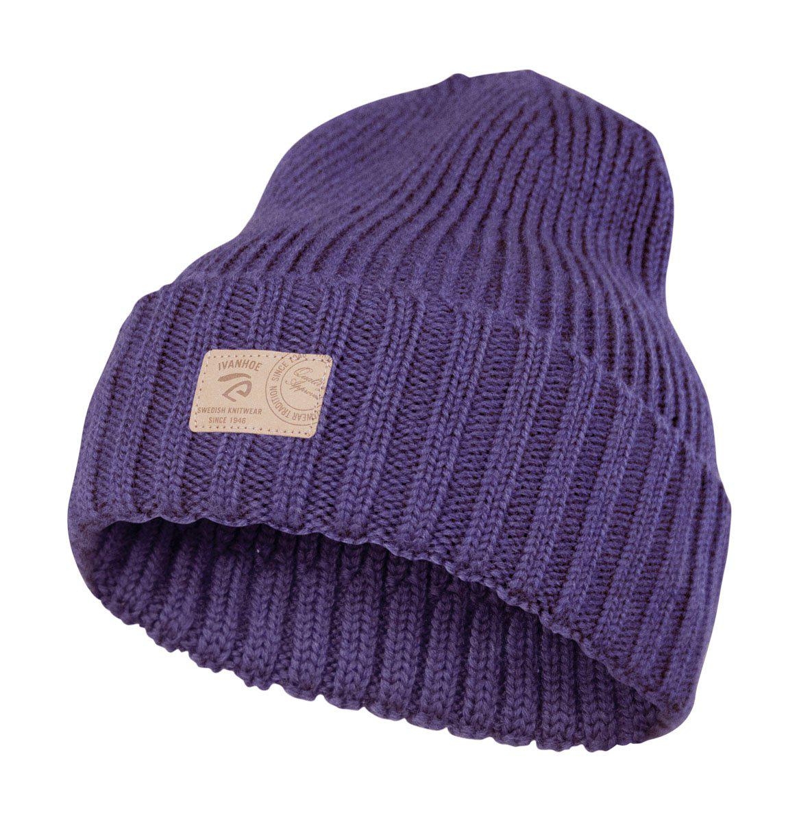 Ivanhoe Knitted in Sweden - Ipsum hat | wollen muts Dark purple
