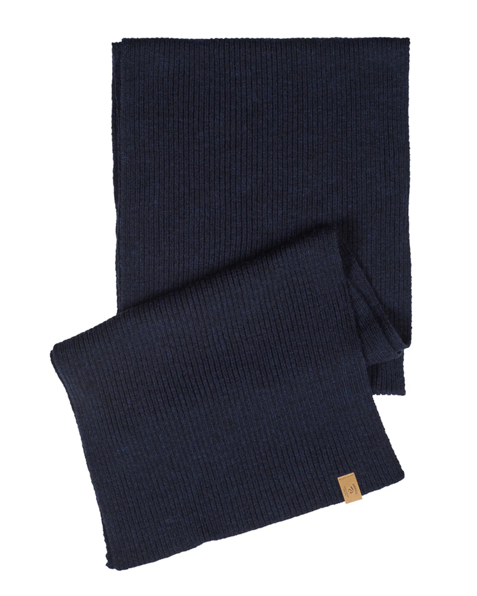 Ivanhoe Knitted in Sweden - Gelu scarf | sjaal van merinowol