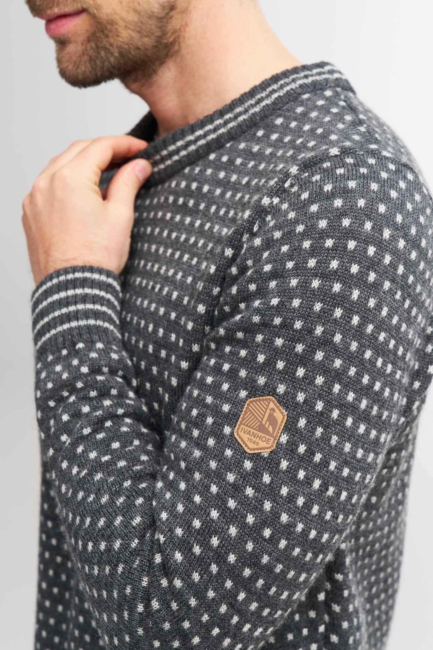 Ivanhoe Knitted in Sweden - Sverre crewneck | knitted wool men's sweater