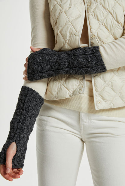 Aran Woolen Mills - B546 wristband | woolen wrist warmer