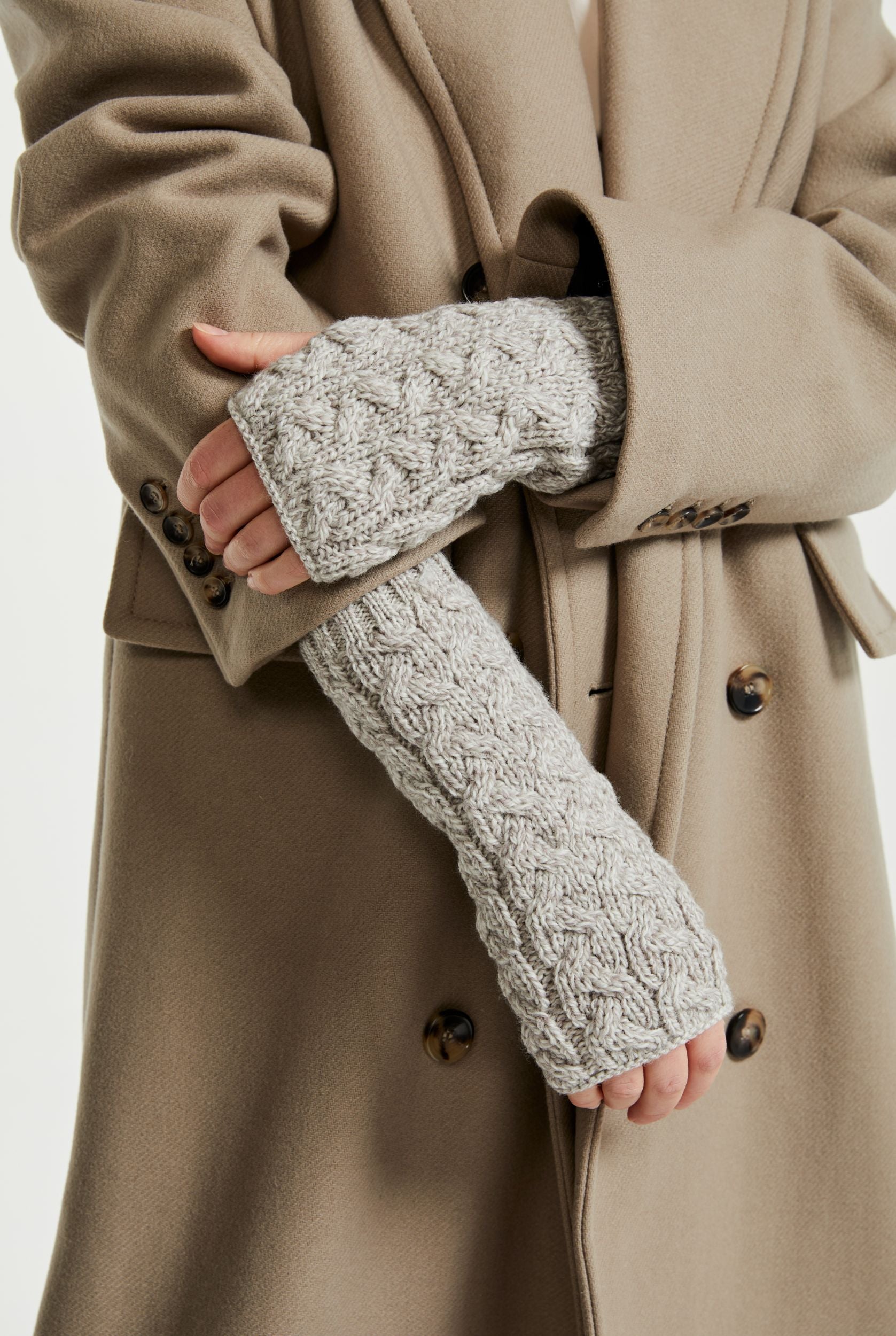 Aran Woollen Mills - B546 wristband | wollen polswarmer