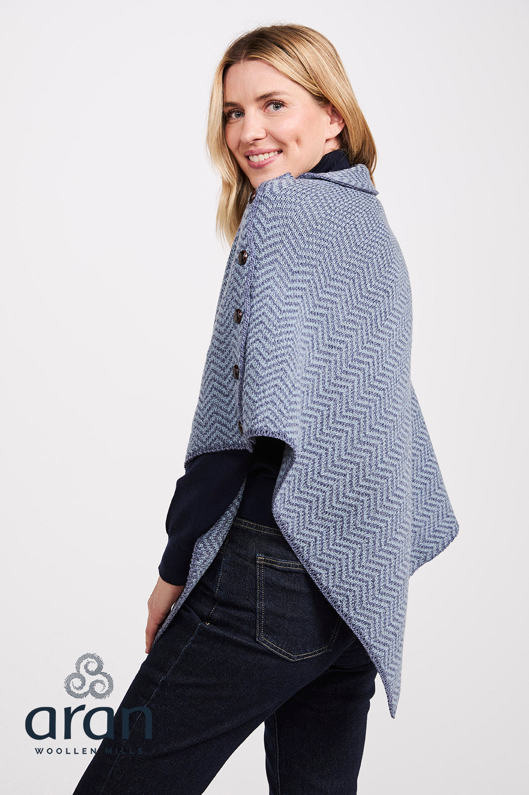 Aran Woollen Mills - B814 | Poncho