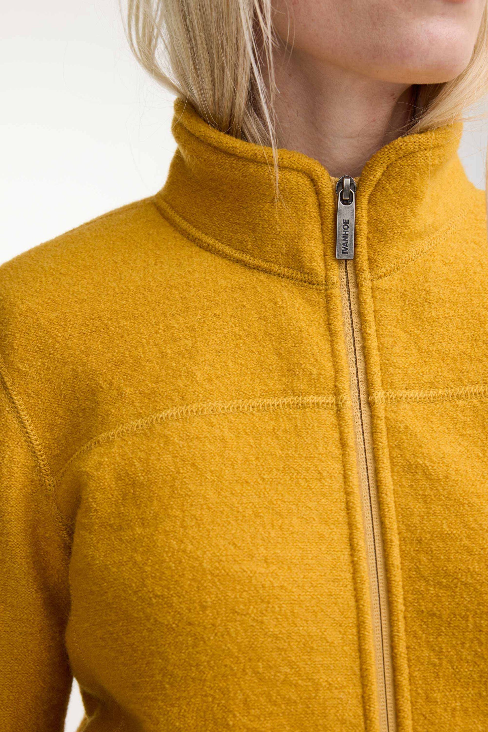 Ivanhoe Knitted in Sweden - Beata FZ | wollen damesjack Autumn blaze