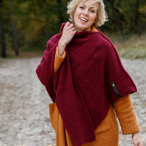 De Reuver - Maud | wollen poncho Ruby wine