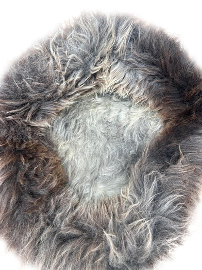 Belpo - sheepskin dog basket