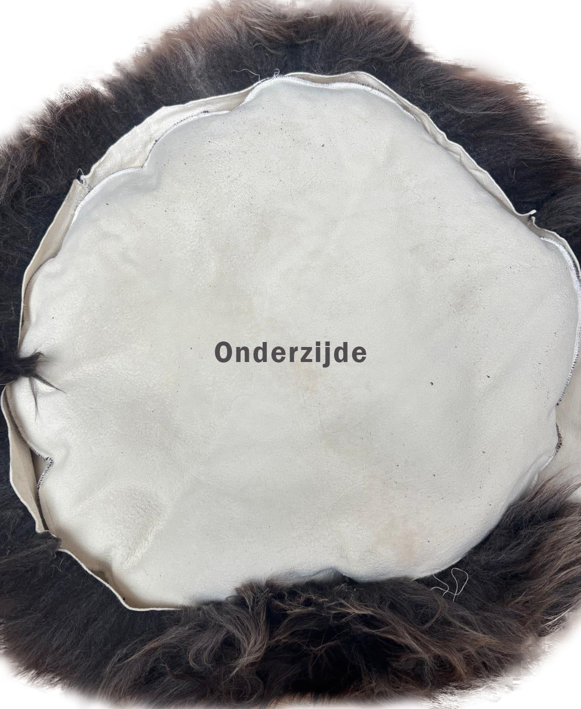 Belpo - sheepskin dog basket