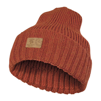 Ivanhoe Knitted in Sweden - Ipsum hat | wollen muts Red clay