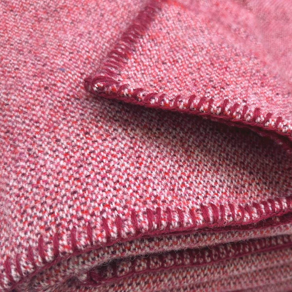 Kerry Woollen Mills - Killarney | super king-size woollen throw