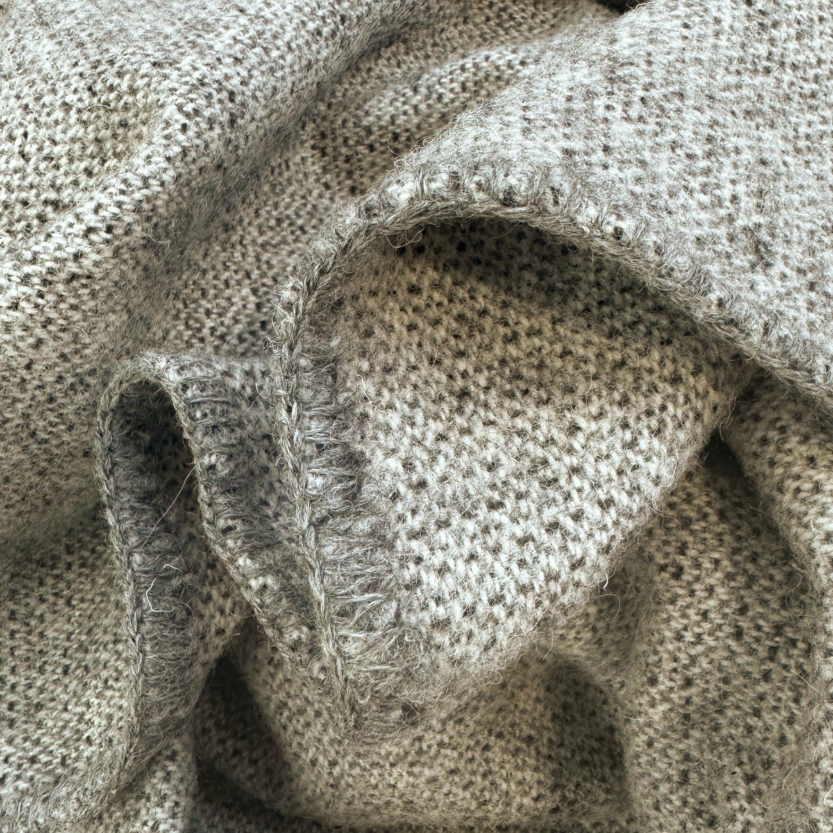 Kerry Woollen Mills - Killarney | super king-size woollen throw