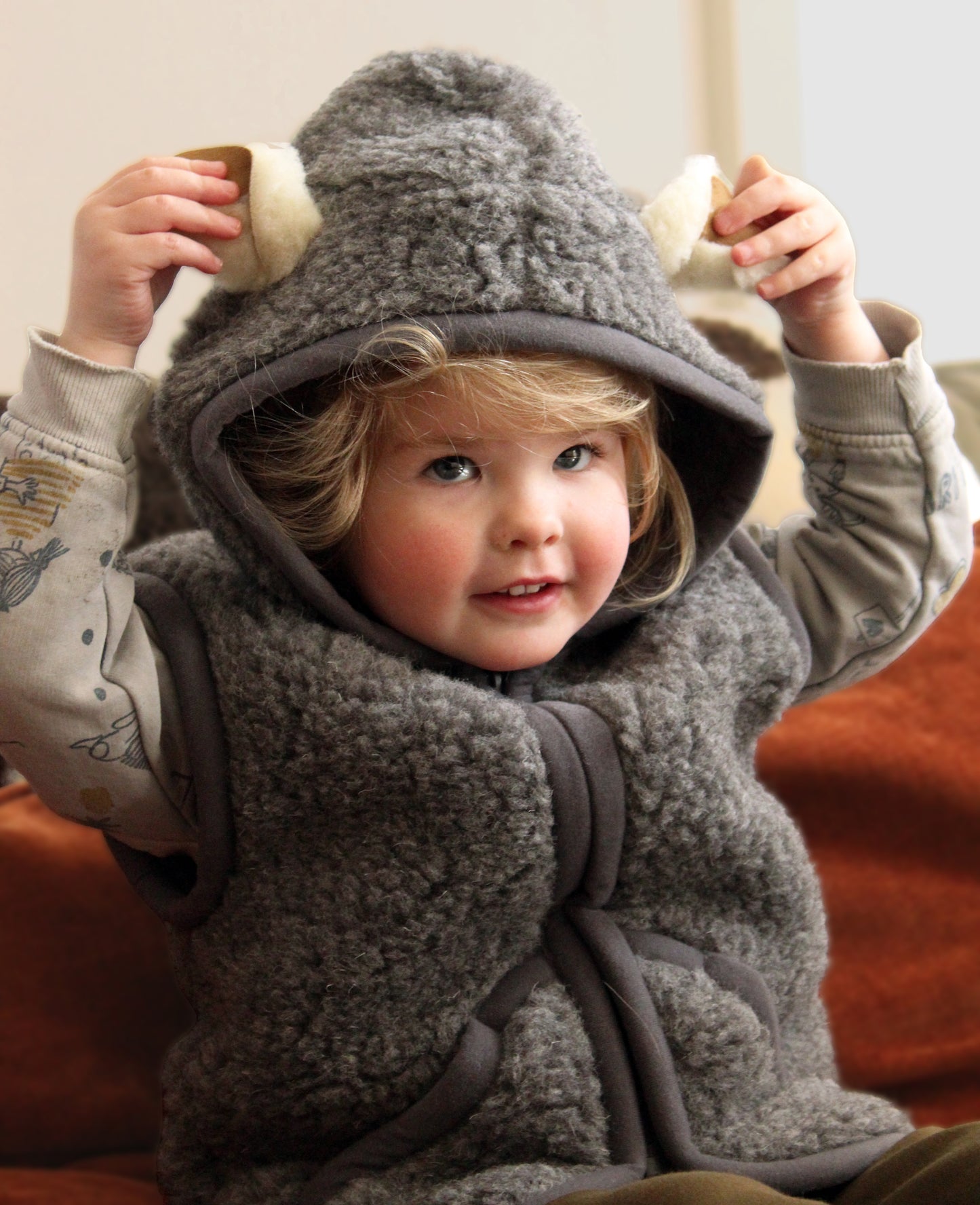 Yoko Wool - Strickjacke Robby Ears | Wollweste für Kinder