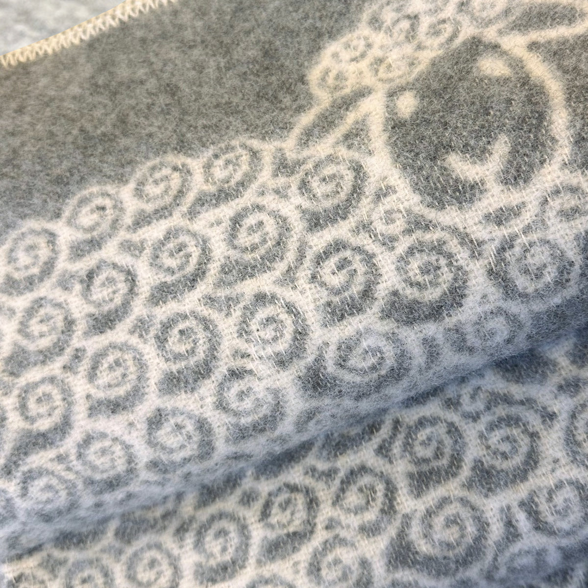 Belpo - Plaid sheep | wollen plaid Plaids