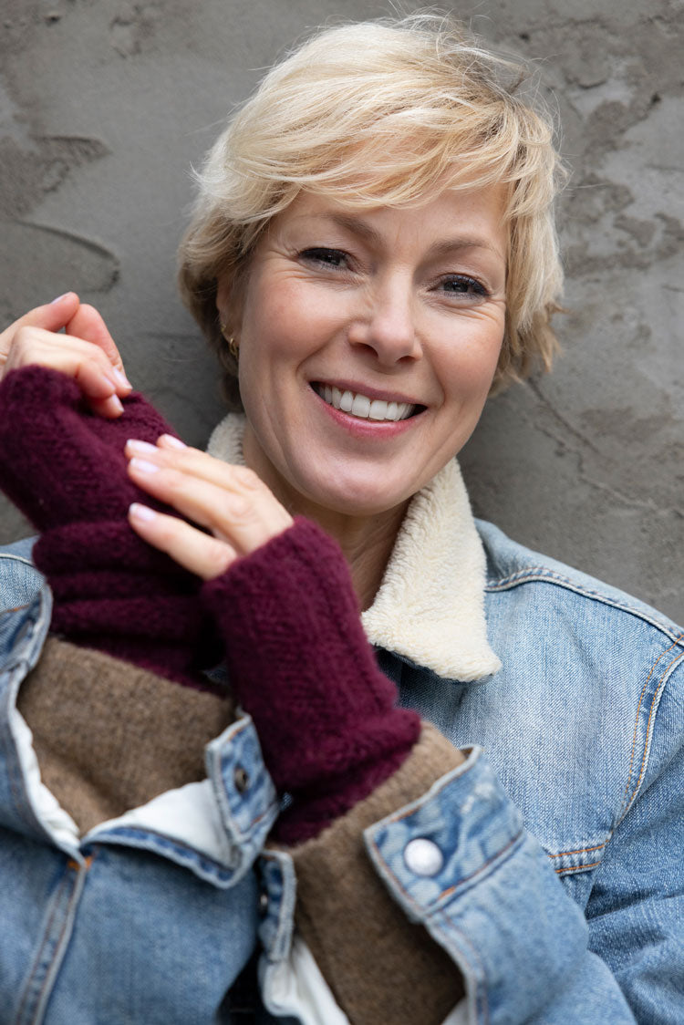De Reuver - Juul | wollen armwarmers Ruby wine