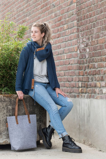 Knit Factory - Gwen Handtasche | stylische Umhängetasche