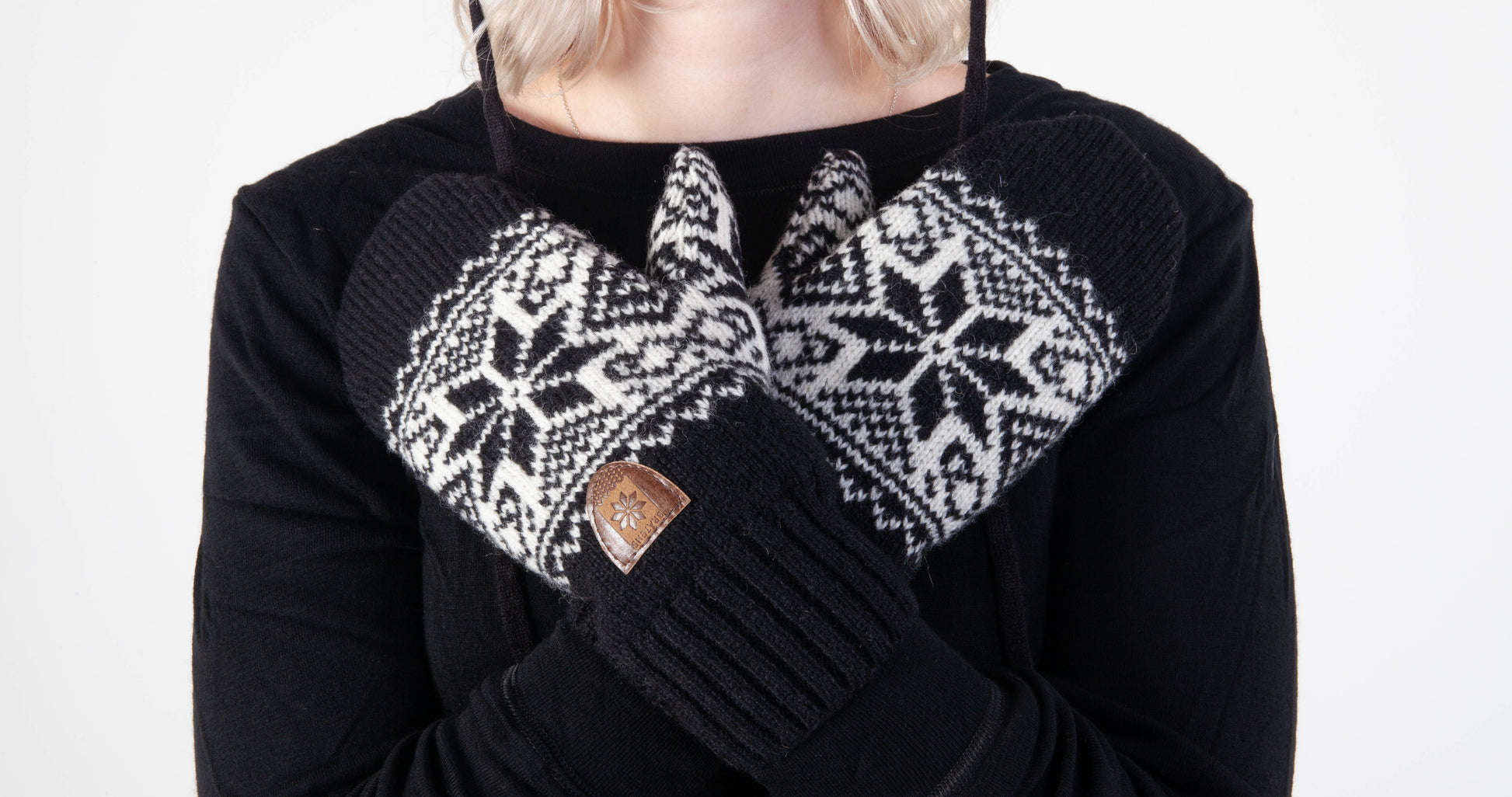 Bråtens - Snowflake mittens | wollen wanten