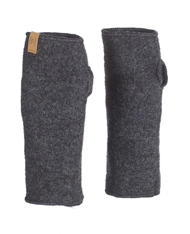 Ivanhoe Knitted in Sweden - Loden gaters | wollen polswarmers
