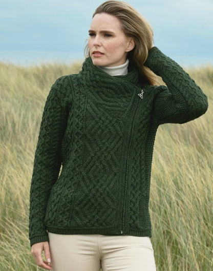 West End - Z4630 | short women's cardigan made of merino wool
